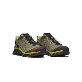 rain material Avoiding Salomon Mens XT-Quest Shoes