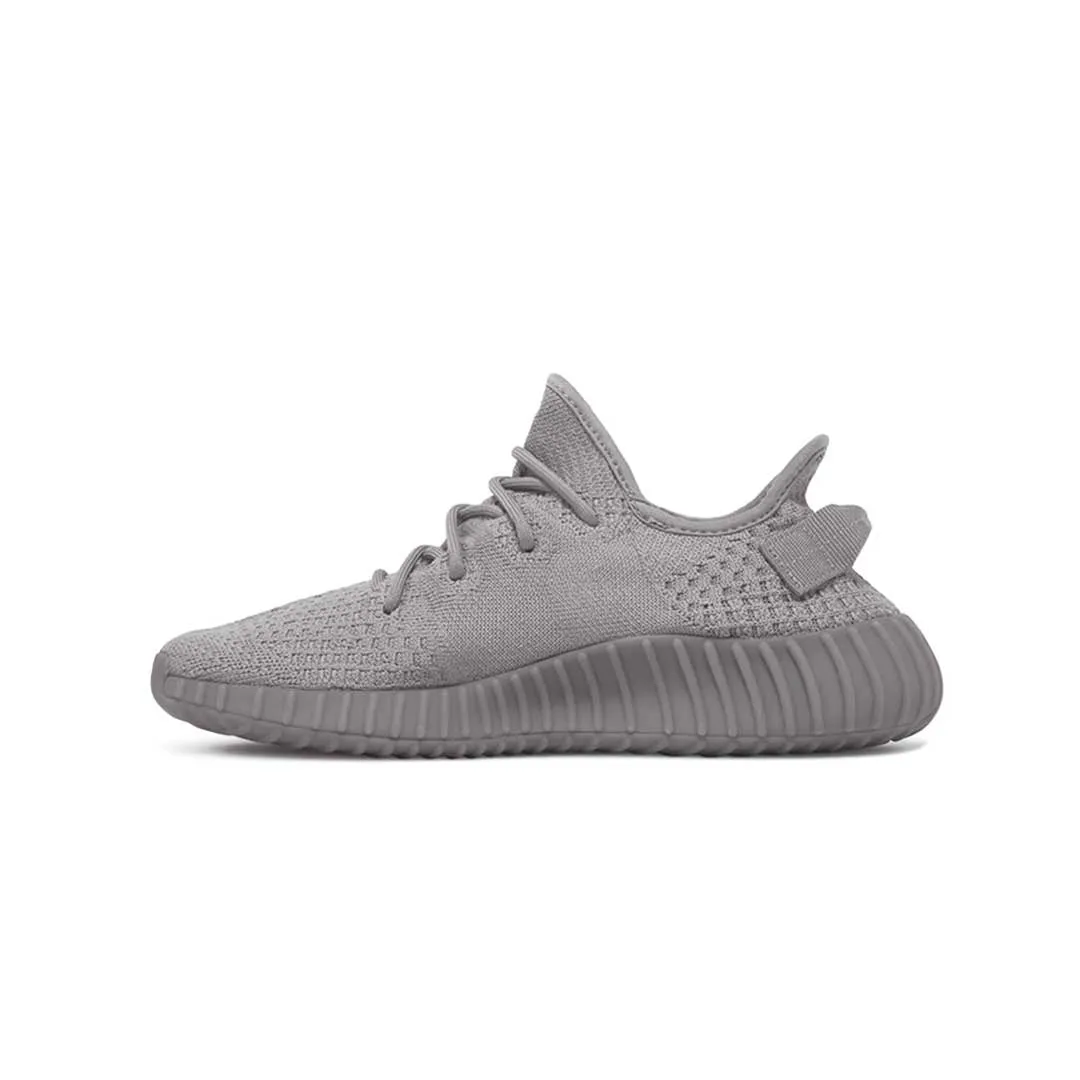 Stitchless Construction Smooth stride adidas - Unisex Yeezy Boost 350 V2 Shoes (IF3219)