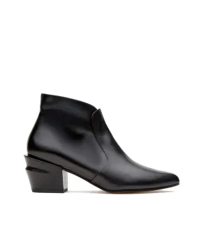 Agate Low Western Boot In Black Anti Skid Brogue Detail