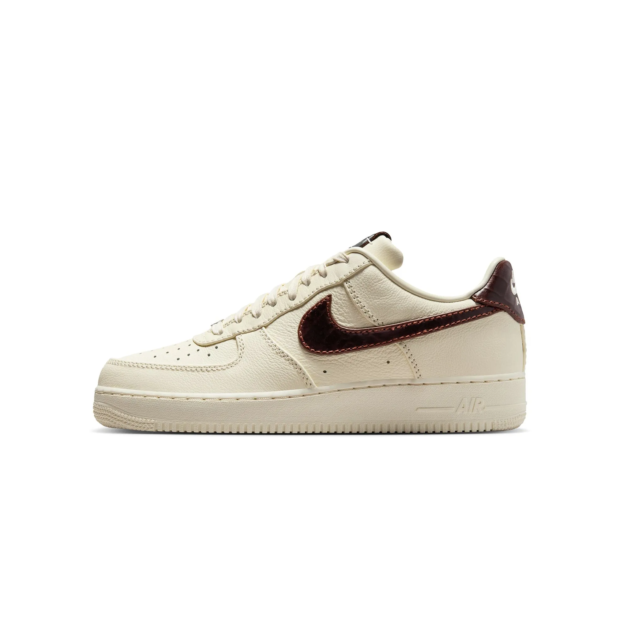 Nike Mens Air Force 1 '07 Shoes running shoes with EVA sole warm - up runs