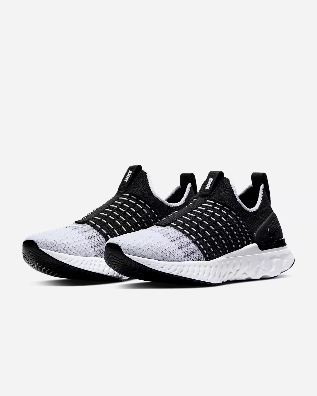 Casual running supination - correcting shoes Nike React Phantom Run Flyknit 2 CJ0280-001 Womens Black Running Shoes FD1203