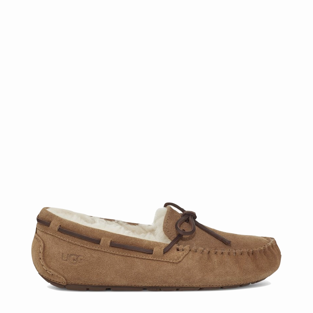 UGG Women's Dakota Moc Sheepskin Slipper in Chestnut padded insole Stylish Construction