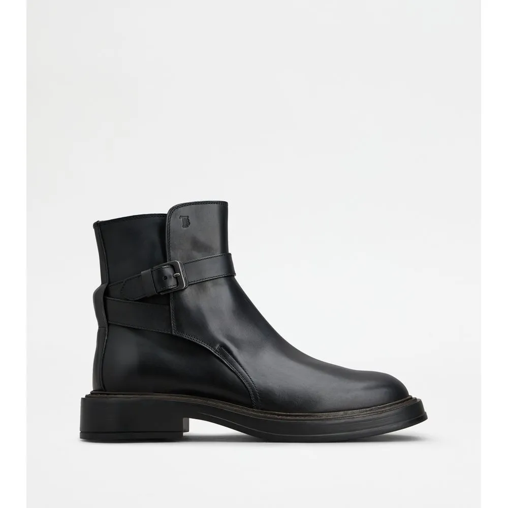 Ankle Boots in Leather Reinforced Mid Top