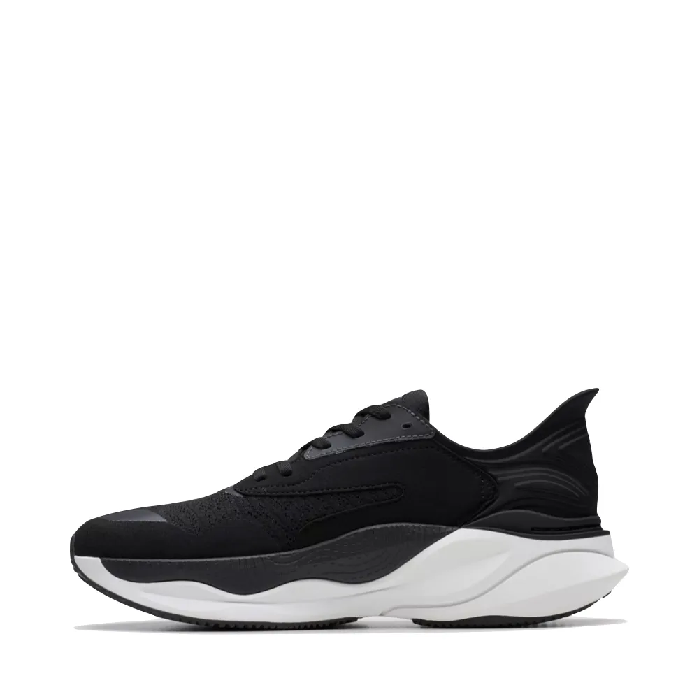 Clarks Men's Pace Sneaker in Black/White Plush Touch Bounce Back Tech
