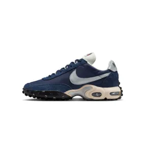 shock - dispersing Nike Mens Air Max Waffle SP 2 Shoes