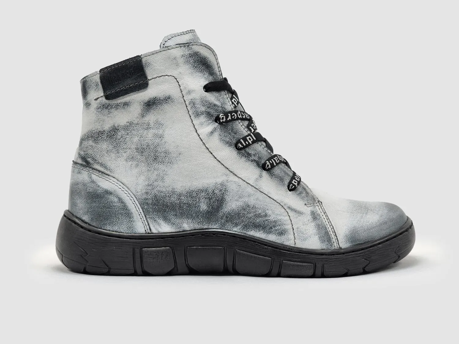 Women's Original Wool-Lined Zip-Up Leather Boots In White Eco Material Morning Walk