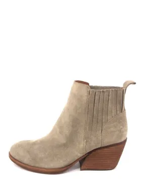 Breathable Nature Lover Animal Spot Cinca Ankle Boot In Taupe