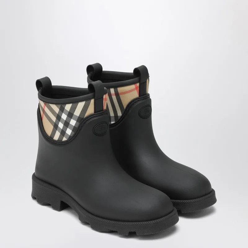 Burberry Men's Marsh Stamp Rubber Ankle Boots Eco Friendly Tannery Ski Enthusiast