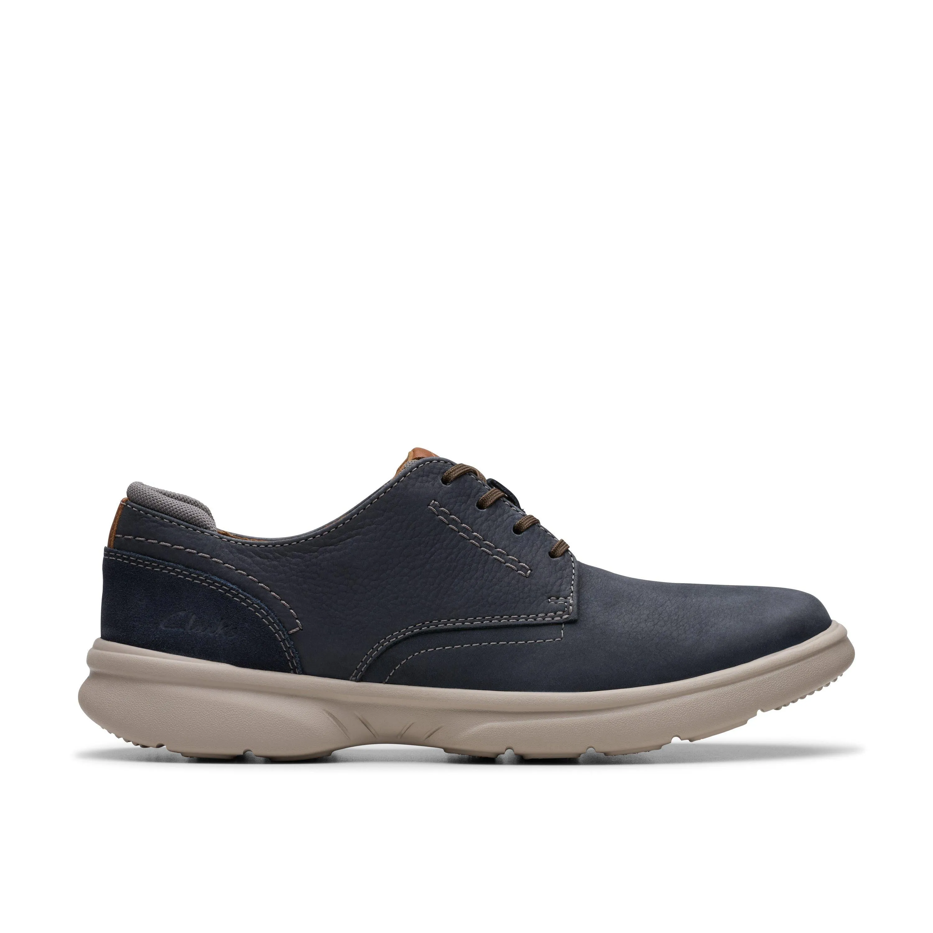 Guest Perfect Focus Ready Clarks Bradley Plain in Blue Nubuck