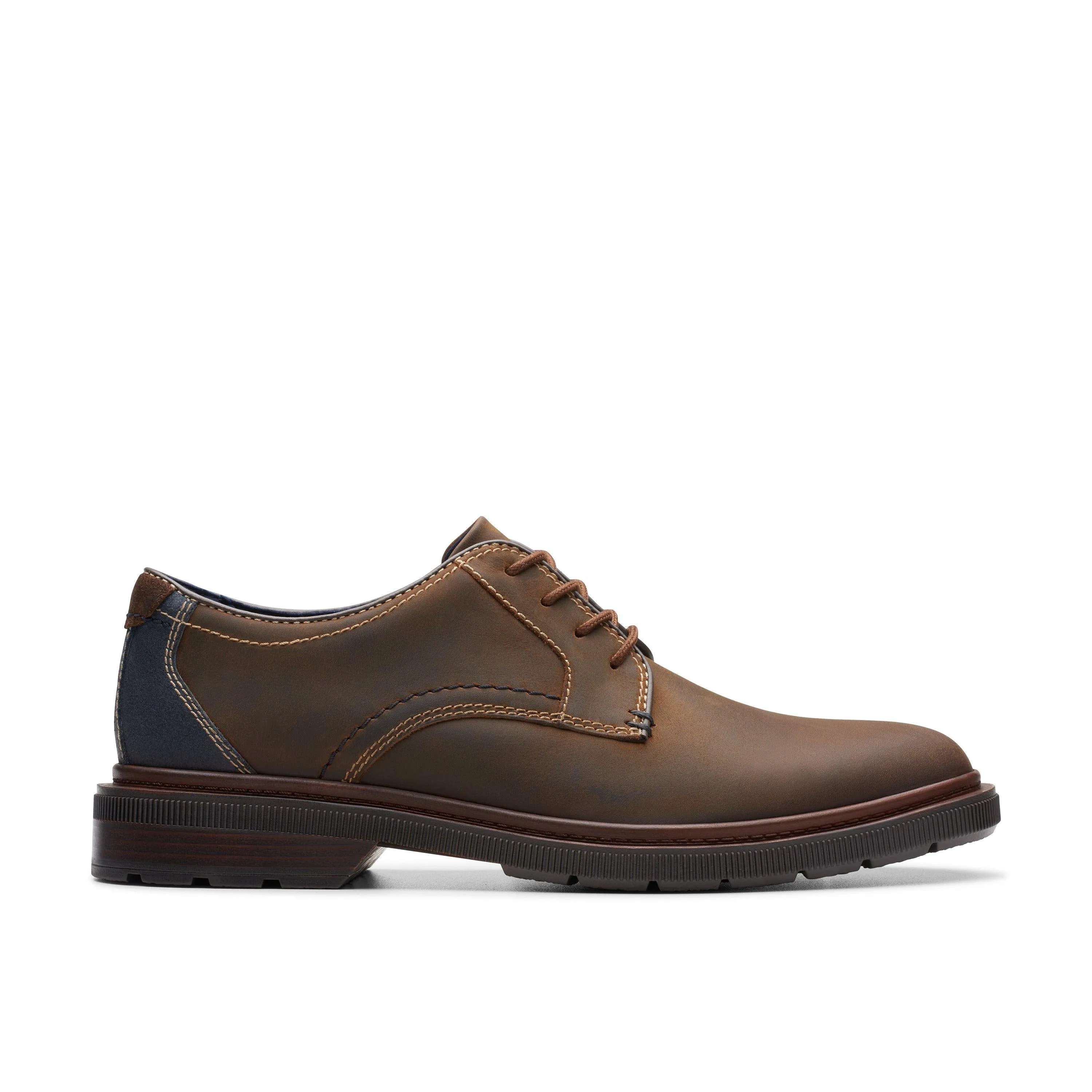 Dust Guard Clarks Burchill Derby in Brown Leather