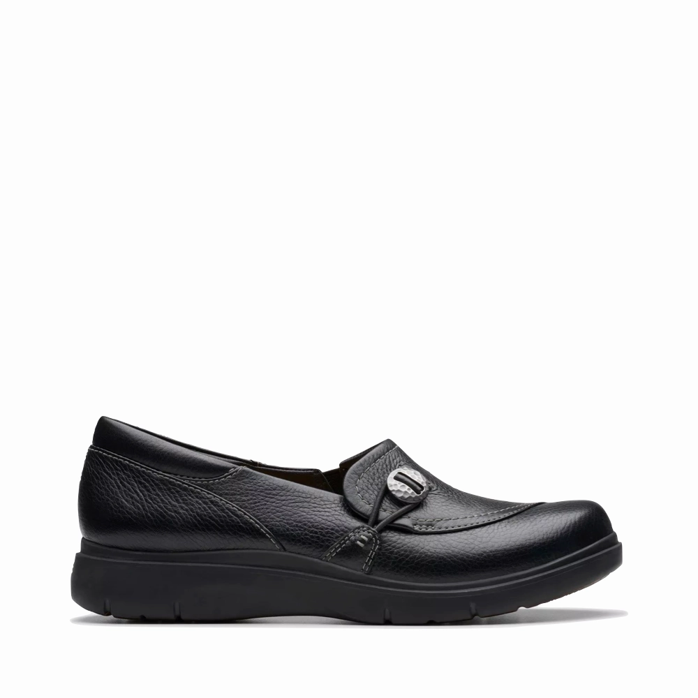 Wingtip Detailing Comfort Fit Clarks Women's Certina Ease Leather Loafer in Black