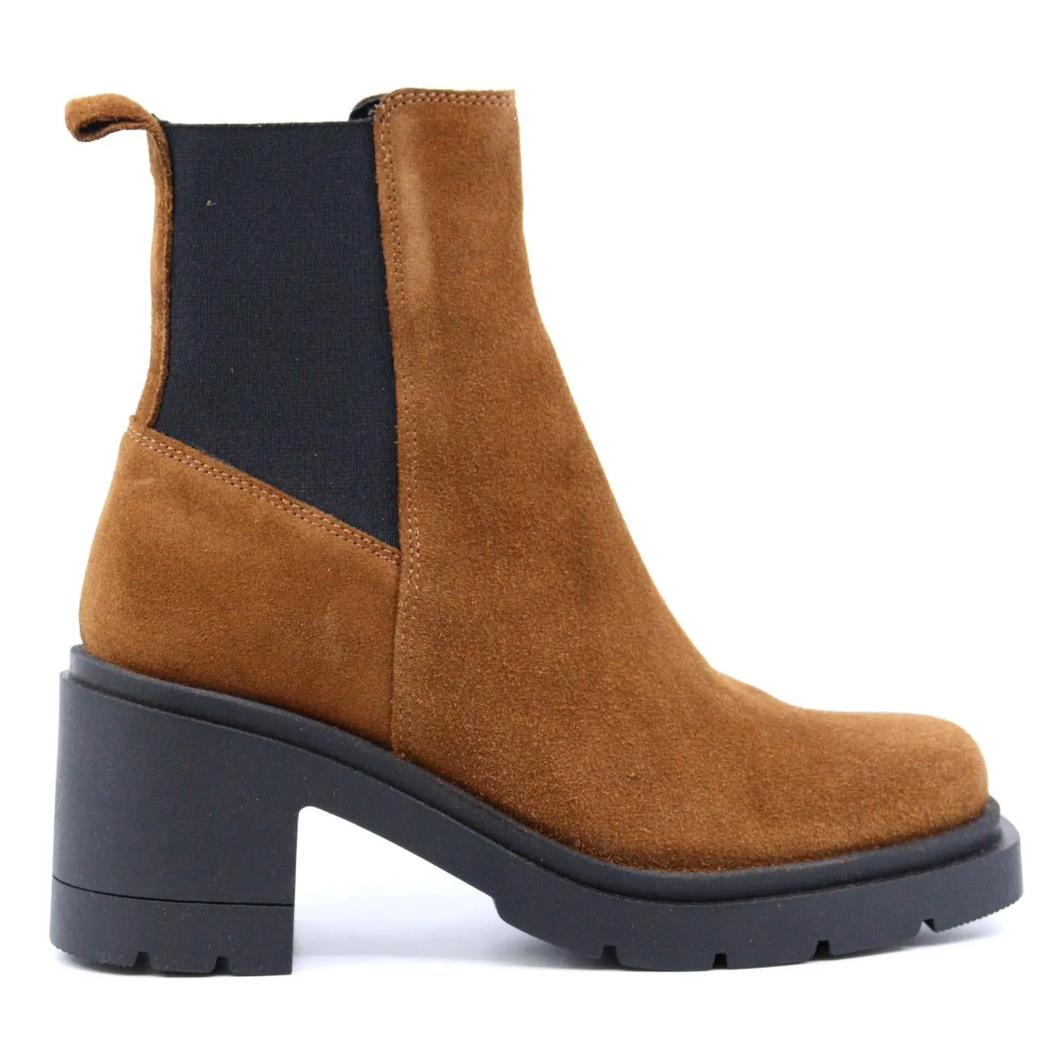 Soft Padding Skylar Ankle Boot In Tan Suede
