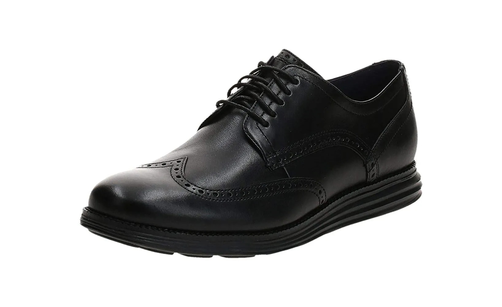 Cole Haan Mens OriginalGrand Wingtip Oxford Shoe Fast Paced Classic Line
