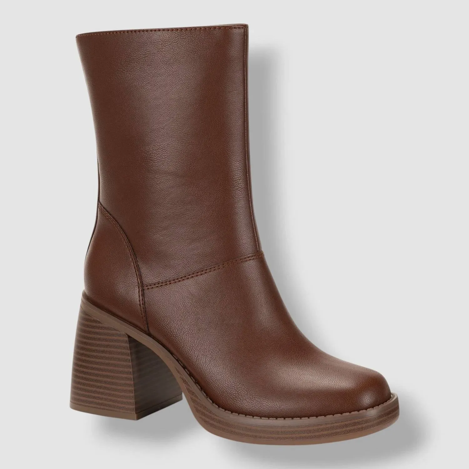 Stretchable Model Women's Brown Aleenn Ankle Boot In Walnut