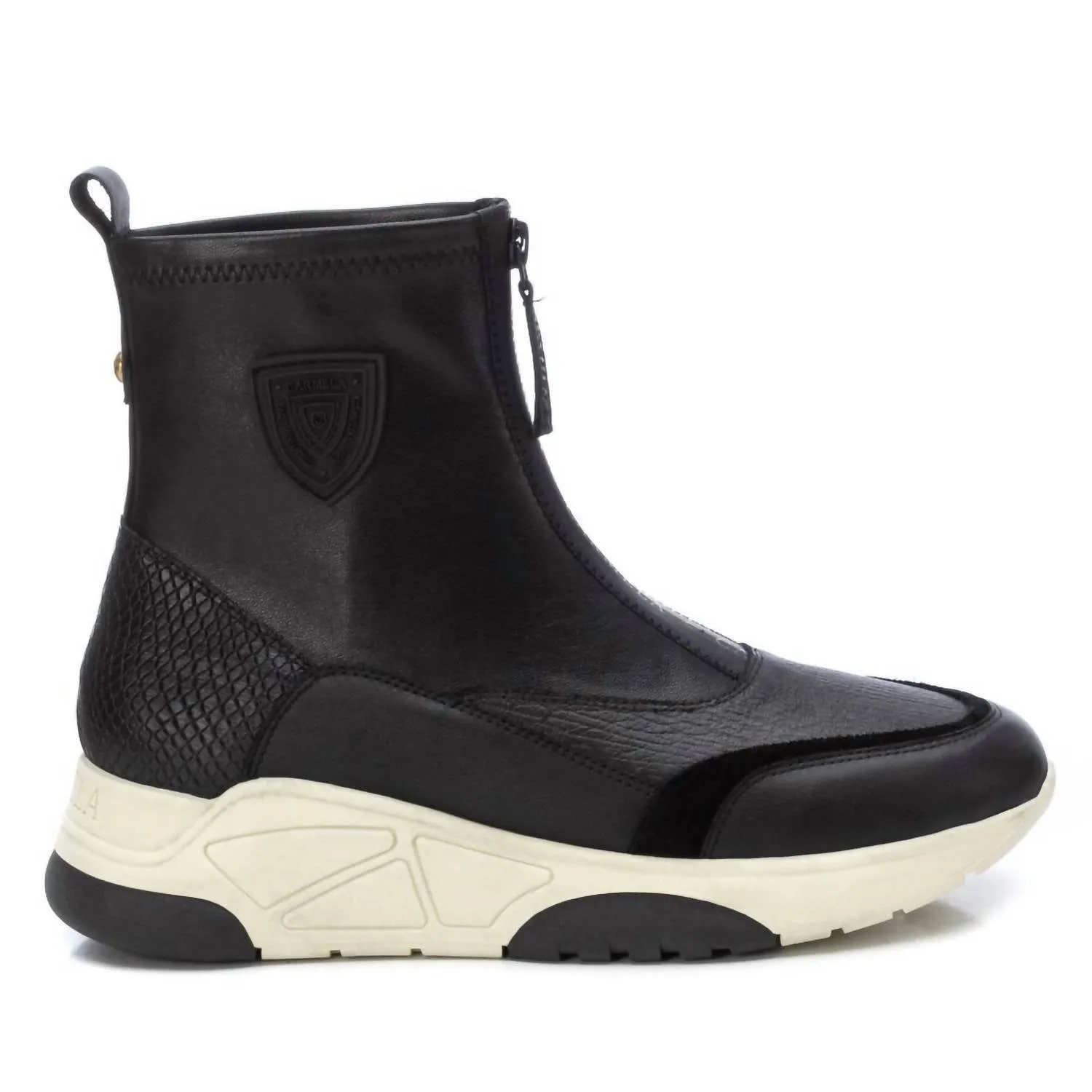 Women's Carmela Leather Casual Booties In Black Frost Season