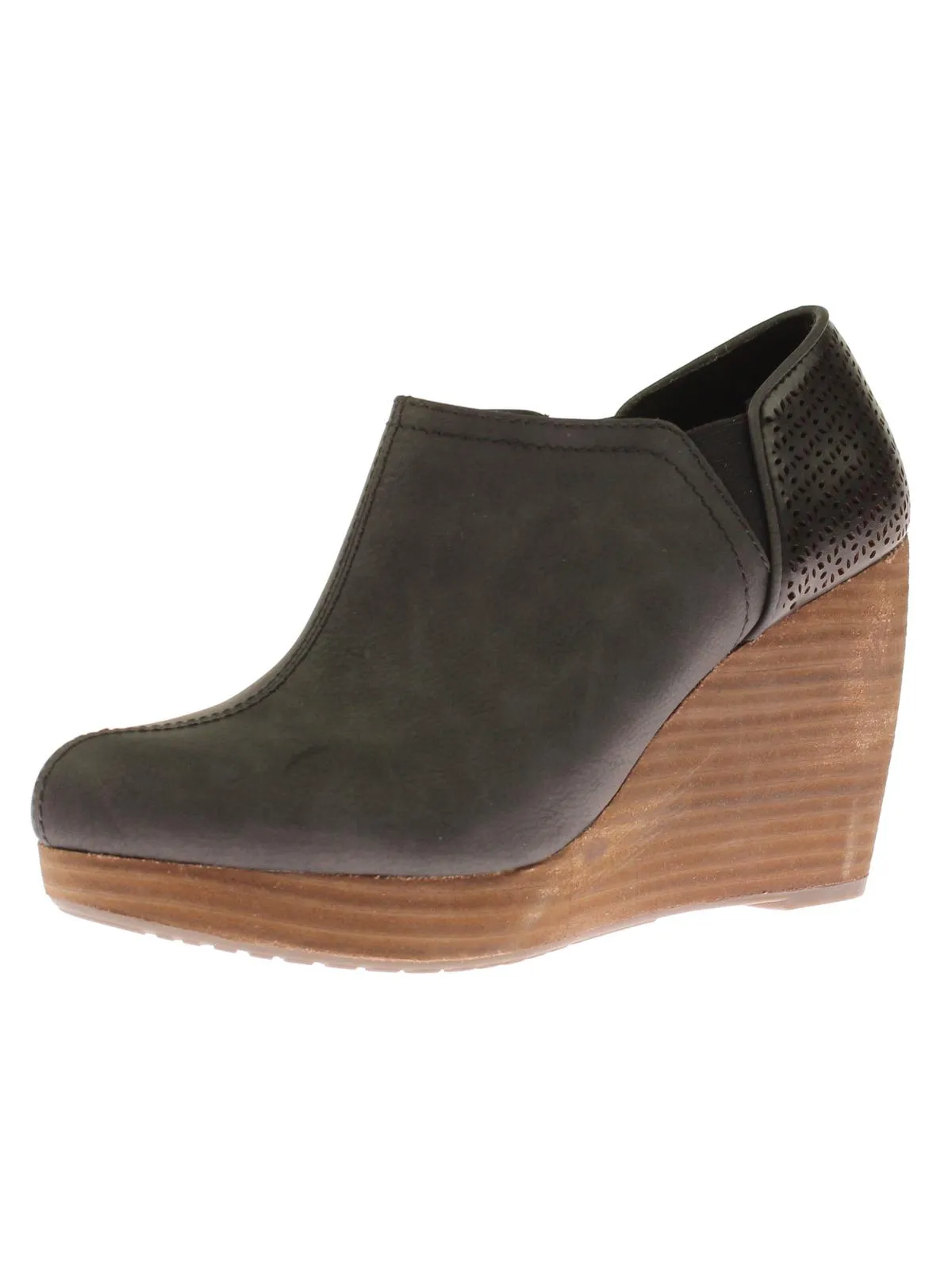 Grippy Outsole Weekend Wanderer Harlow Womens Ankle Booties