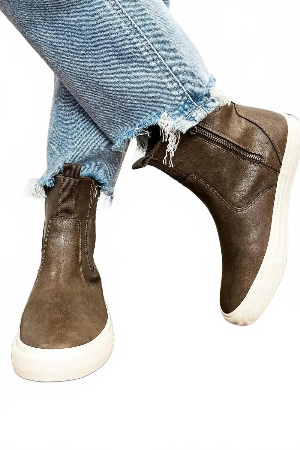 Malibu Midnight Sneakers In Whiskey Graduation Ceremony Slip Resistant Grip