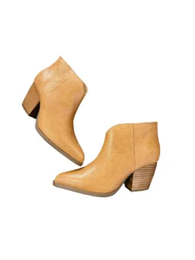 Women's Rohane Bootie In Mustard Anti Puncture Design Protective Upper