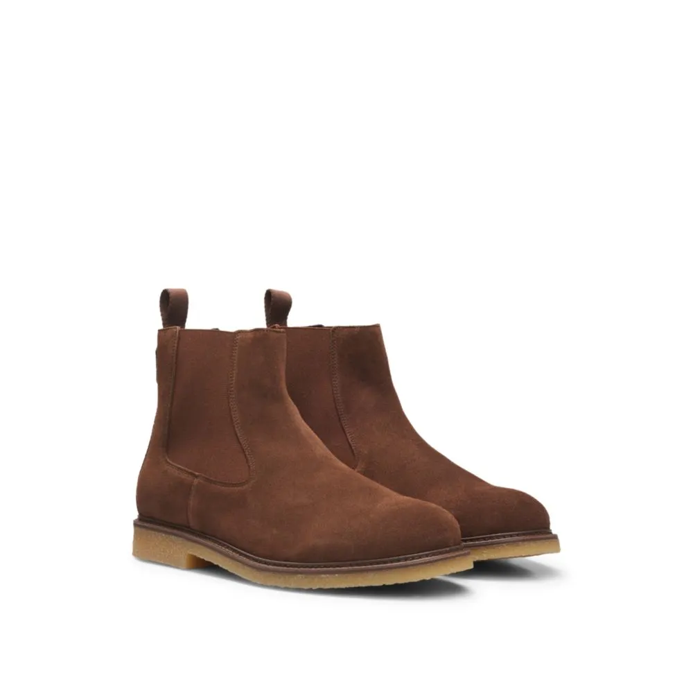 Energy return Suede Chelsea boots with elasticated panels
