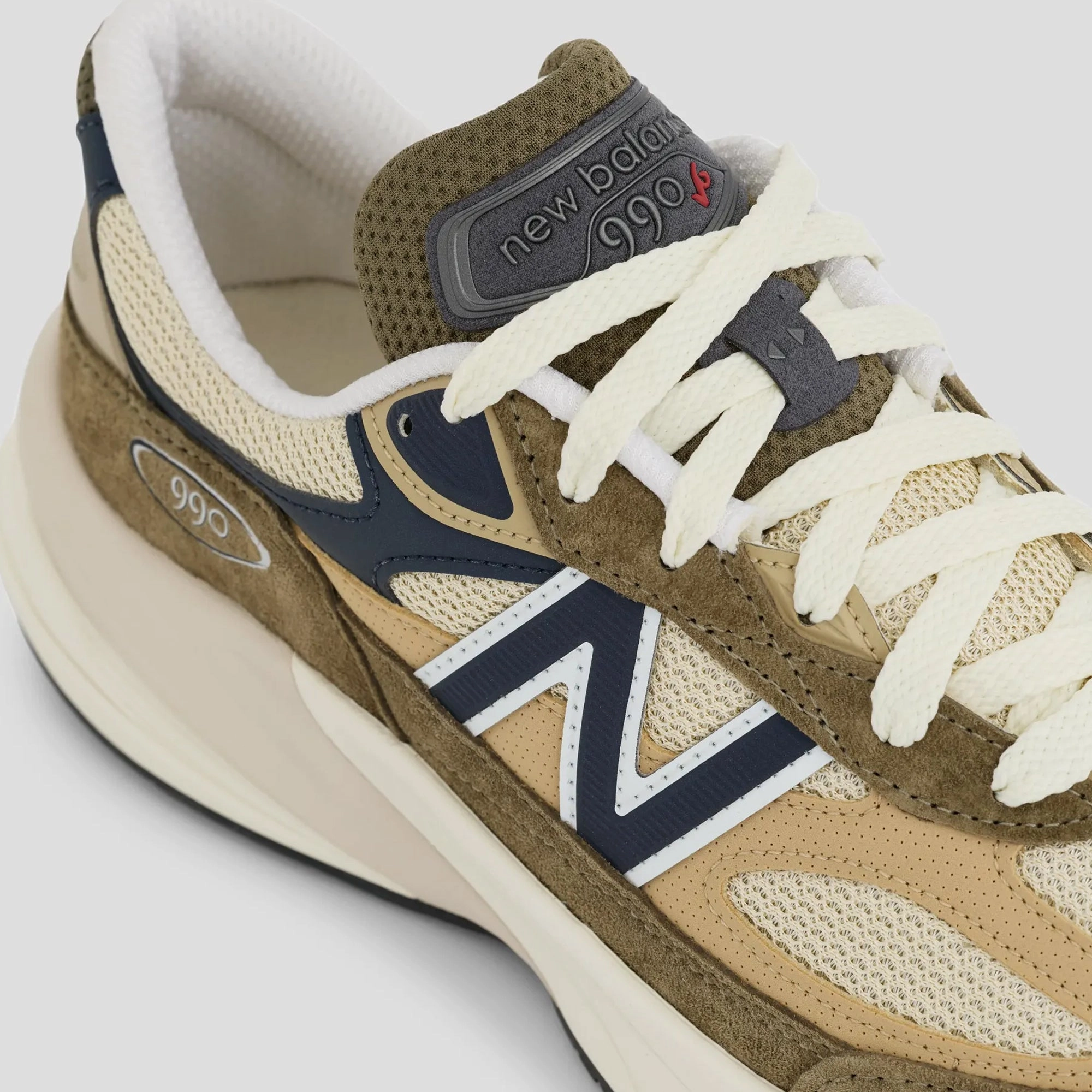 Designer Sneakers Ergonomic Sole New Balance Mens Made In USA 990v6 Shoes