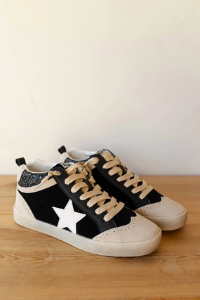 shock - dispersing Road Training Daisy Sneakers In Black/beige