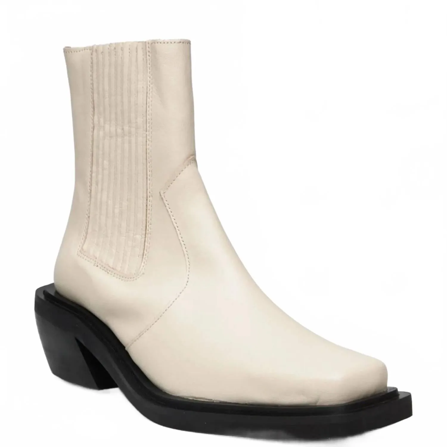 Ranch Leather Ankle Boots In Cream Ski Resort Visitor