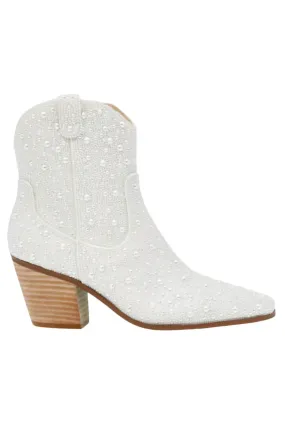 Zipper Closure Diva Ankle Boot In Pearl White