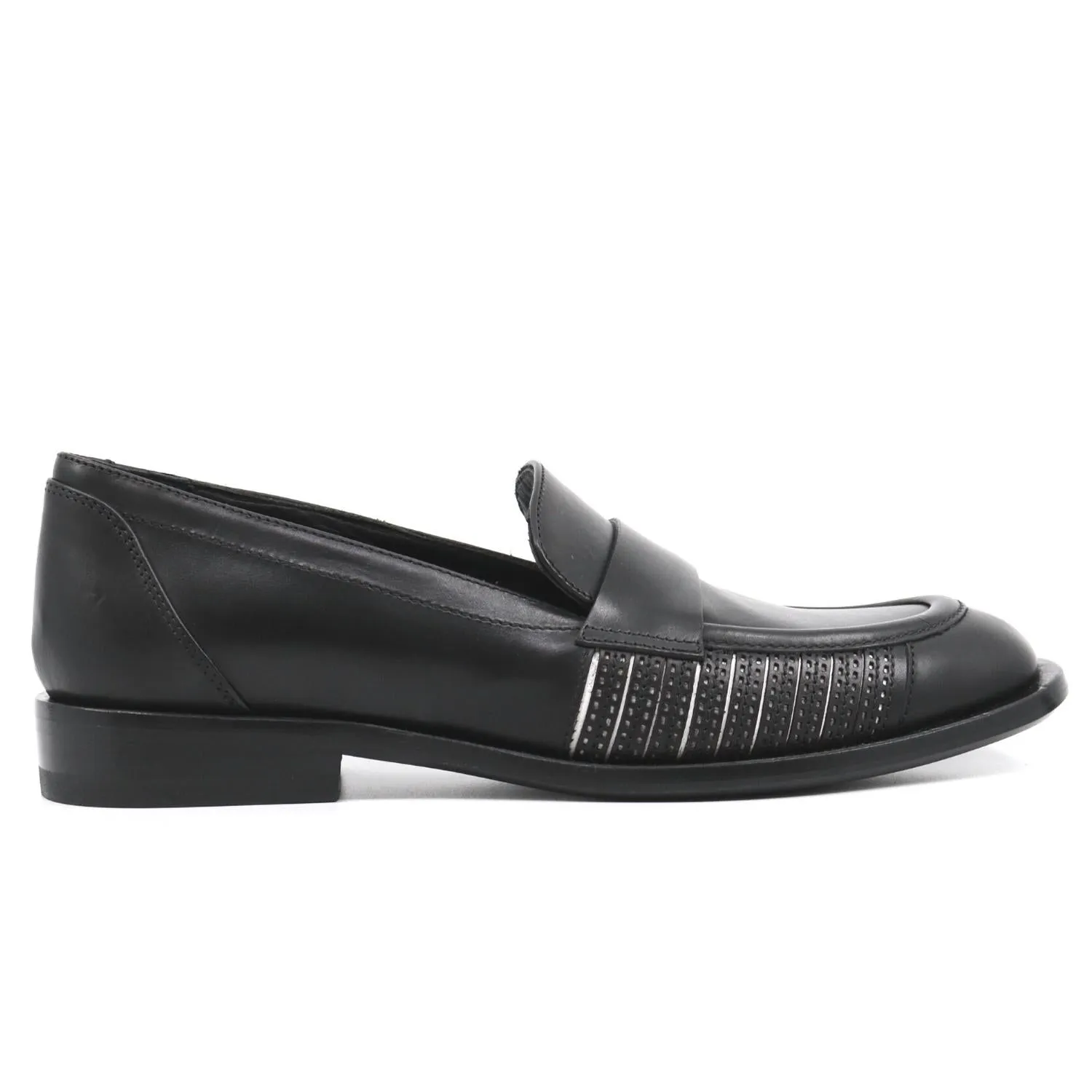Diver Nero Loafer In Black Comfortable Step On The Go Slip