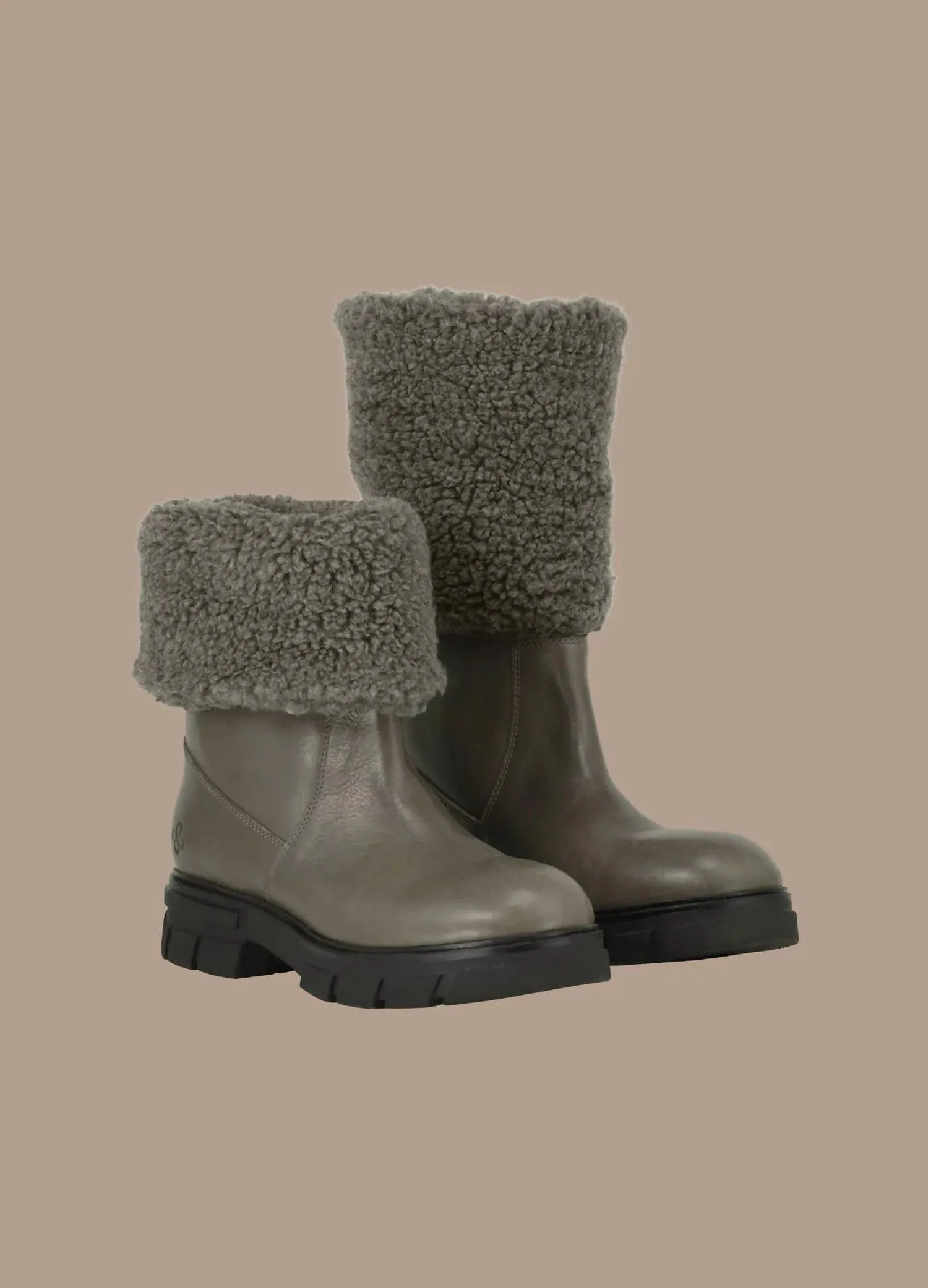 Shock Absorbing Morning Walk Teddy Boots In Clay