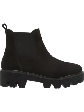 Shock Absorbing Urban Commute Women's Alicia Lug Chelsea Boots In Camoscio Nero