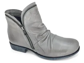 Women's Luna Ankle Boot In Graphite Casual Outfit Premium Performance