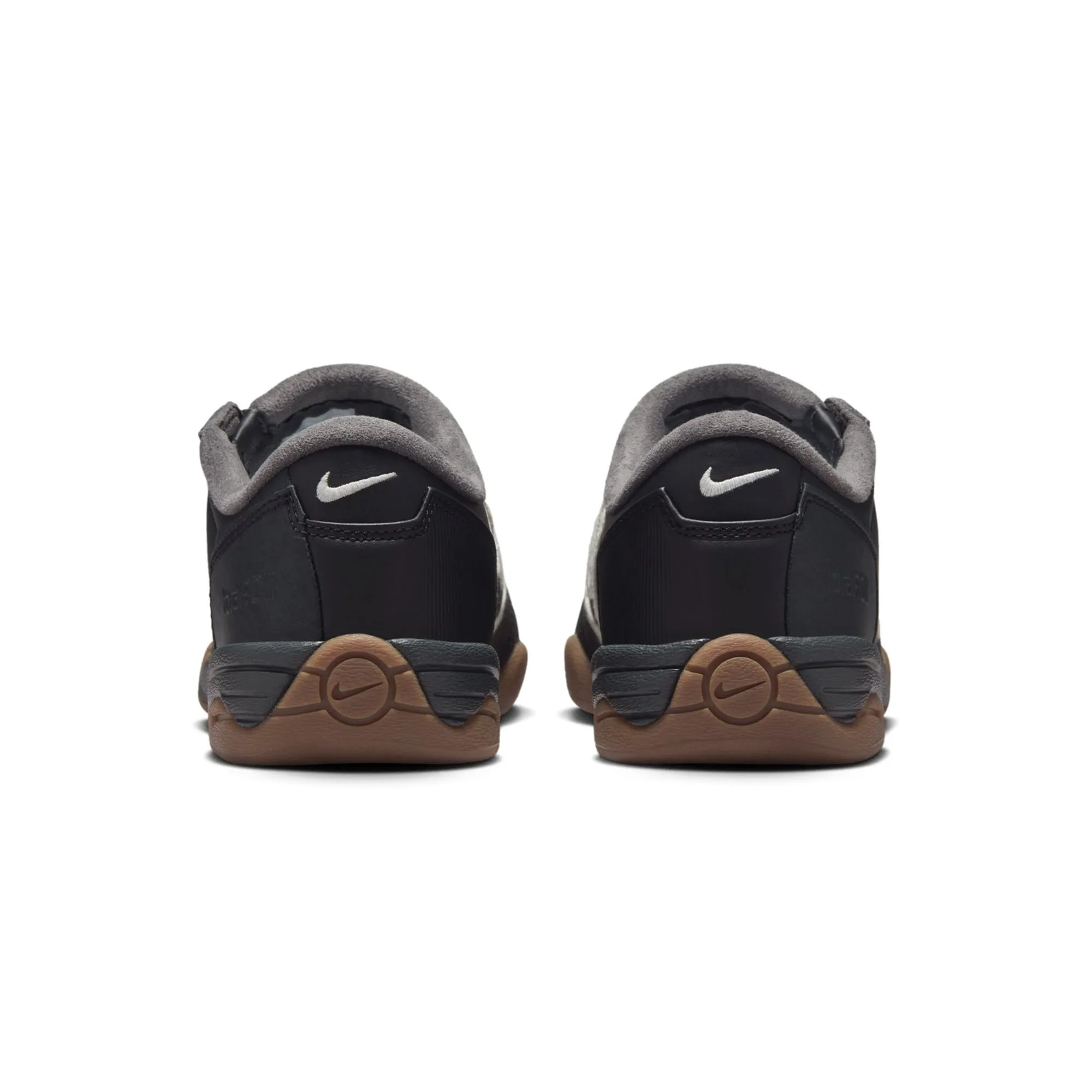 yoga shoes running in a forest shoes Nike Womens Total 90 III SP Shoes