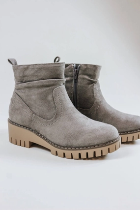 Soft Inner Lining Women's Dashing Boots In Gray