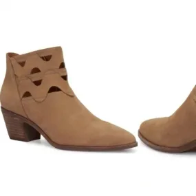 Easy To Clean Gezana Cutout Bootie In Tan