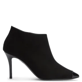 Giuseppe Zanotti Greek All Weather Rural Traveler day trip