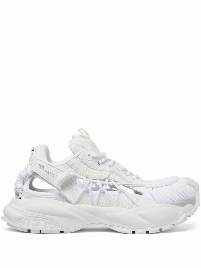 White Panelled Sneakers With Cut-Out Salomon Speedcross pre - run stretch
