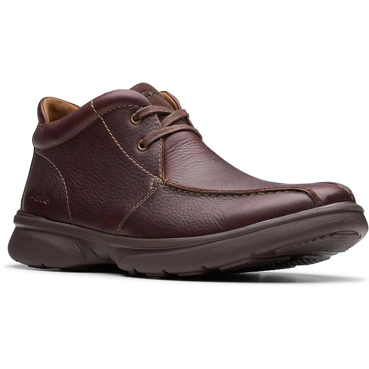 Bradley Up Mens Lace-Up Leather Chukka Boots Sleek Shape
