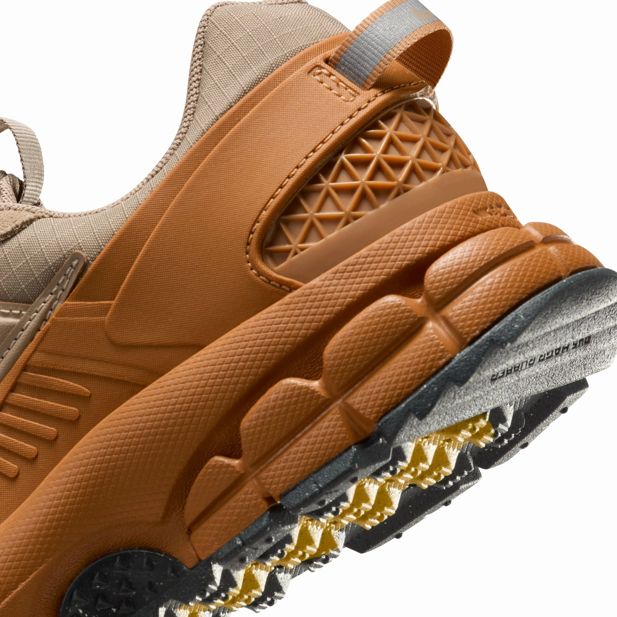 Nike Womens Zoom Vomero Roam Shoes Ventilated Panels breathable - lining - material shoes