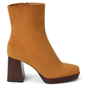 Women's Duke Platform Boot In Tan Social Butterfly