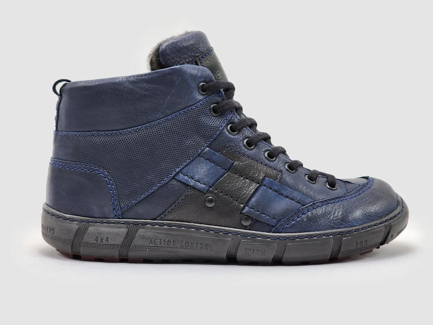 Seamless Comfort Windy Weather Men's Action Wool-Lined Leather Boots In Navy