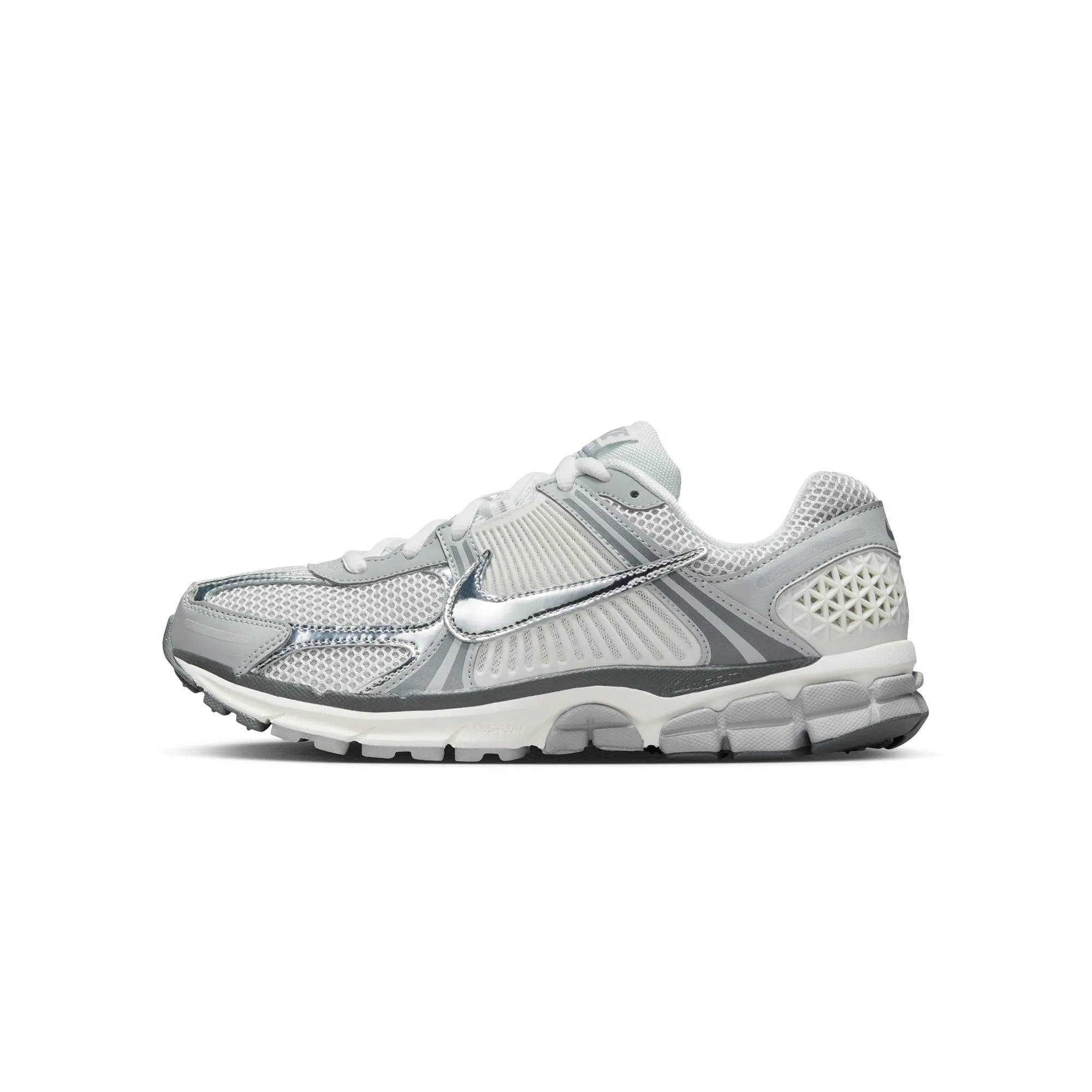 practical - elegance running with a minimalist style Nike Mens Zoom Vomero 5 Shoes