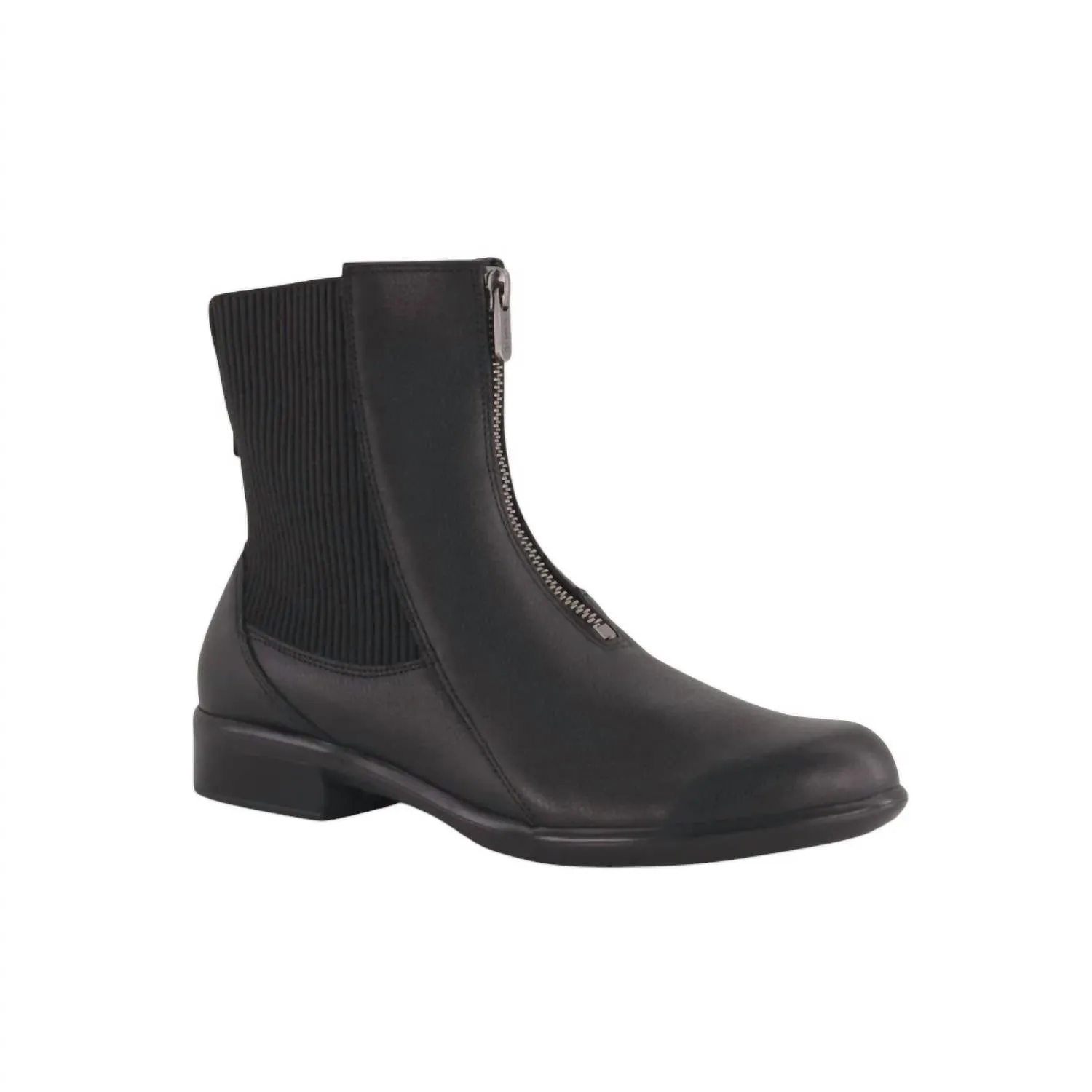 Women's Bora Boots In Black youth trend