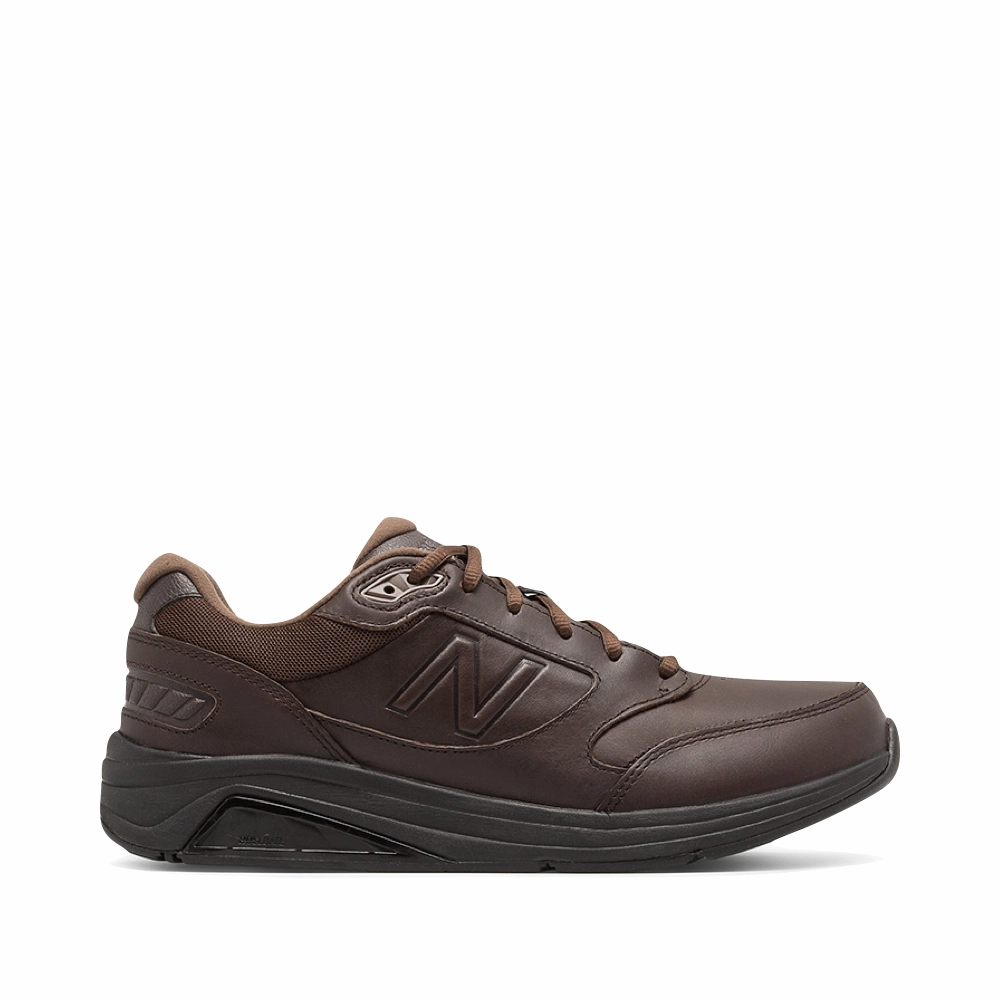 Hypoallergenic Lining Adaptive Landing Pad System New Balance Men's 928v3 Leather Sneaker in Brown