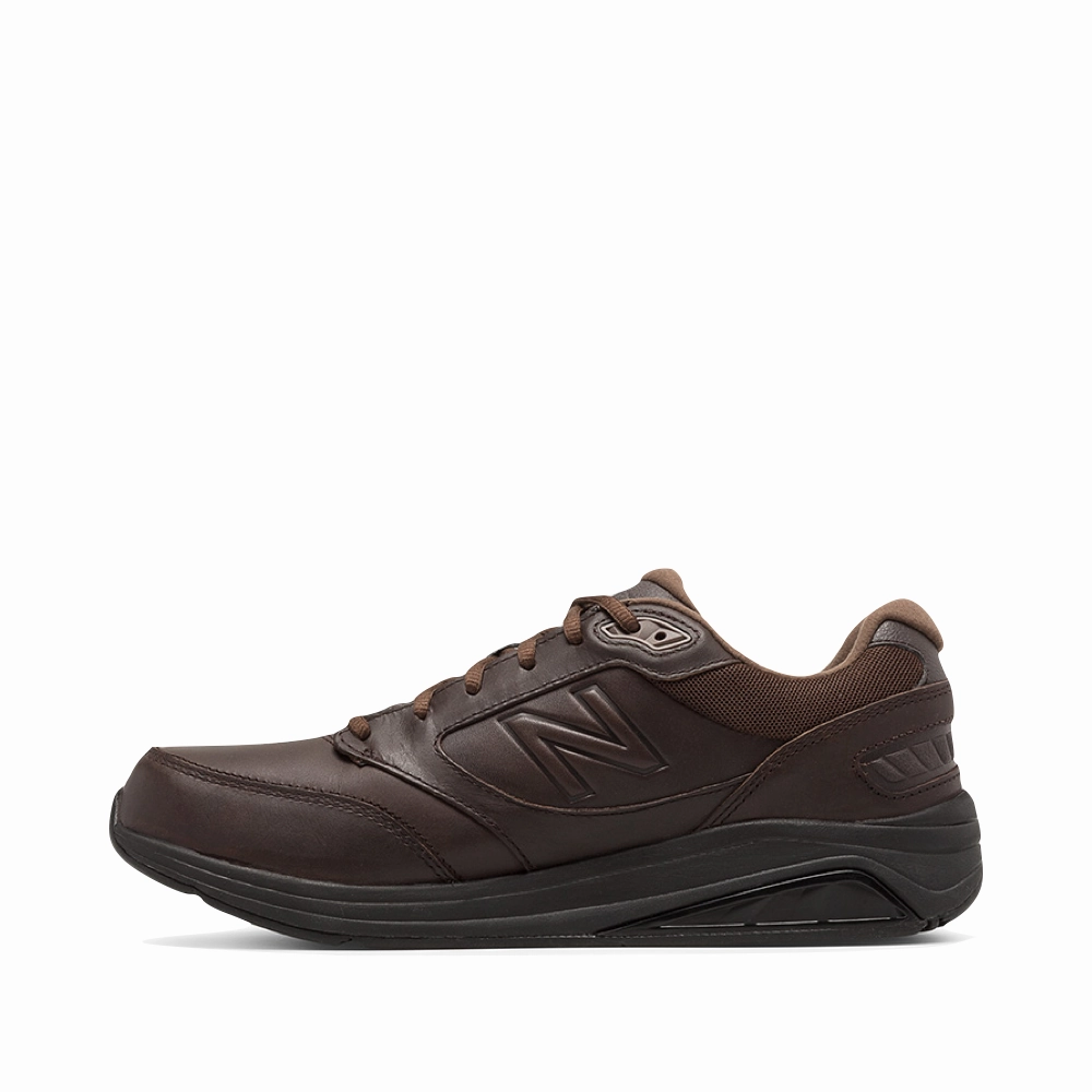 Foot Arch Support Stabilizing Chassis New Balance Men's 928v3 Leather Sneaker in Brown