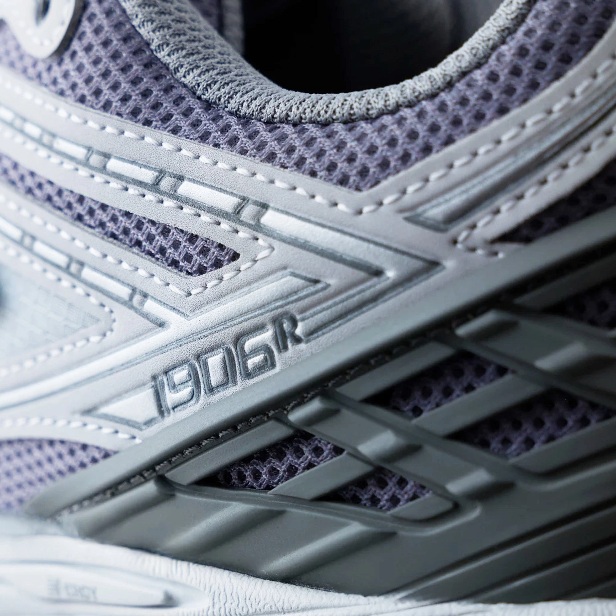 New Balance Mens 1906R Shoes Sneaker Trends