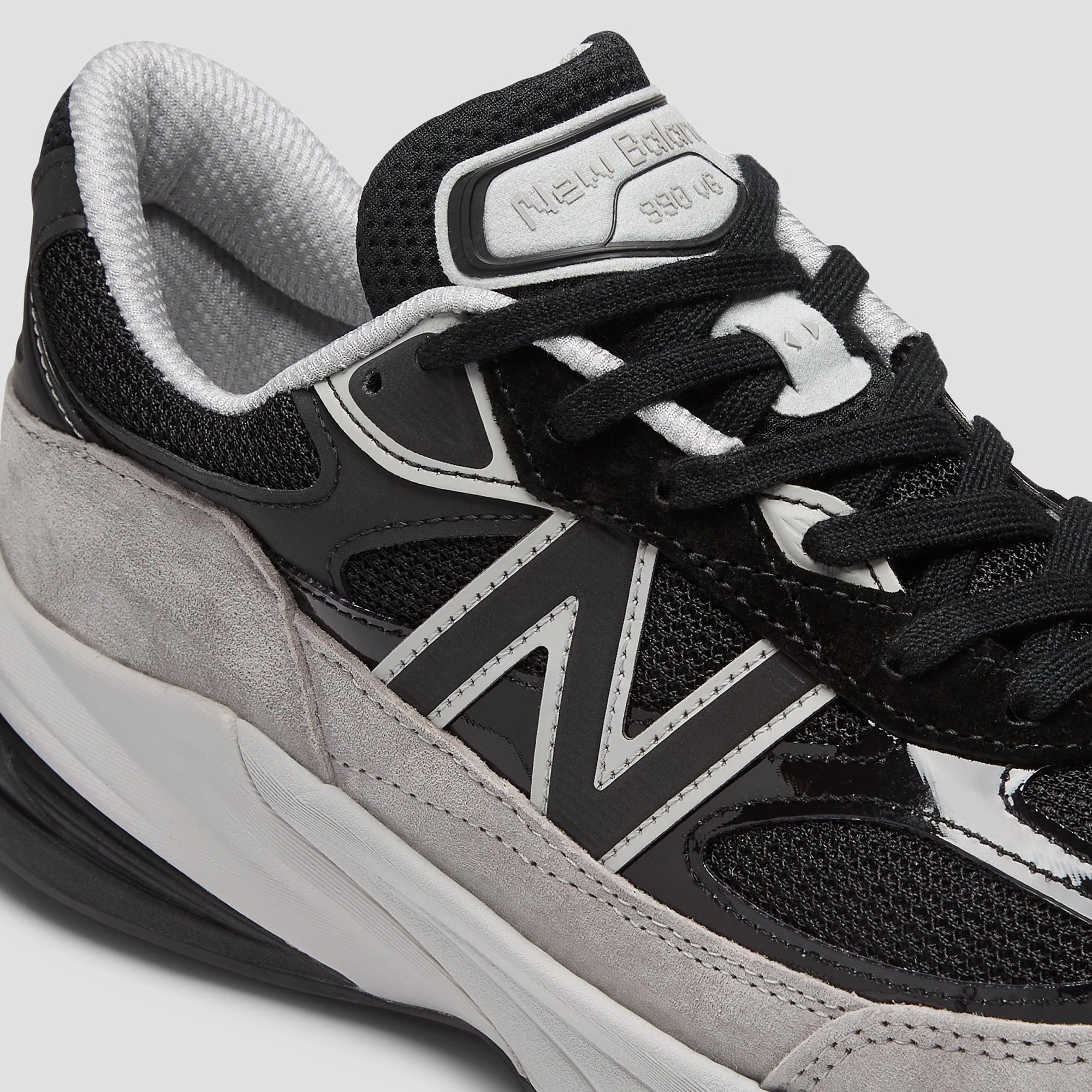 Rockered Outsole Design Ventilation Mesh New Balance Mens Made in USA 990v6 Shoes