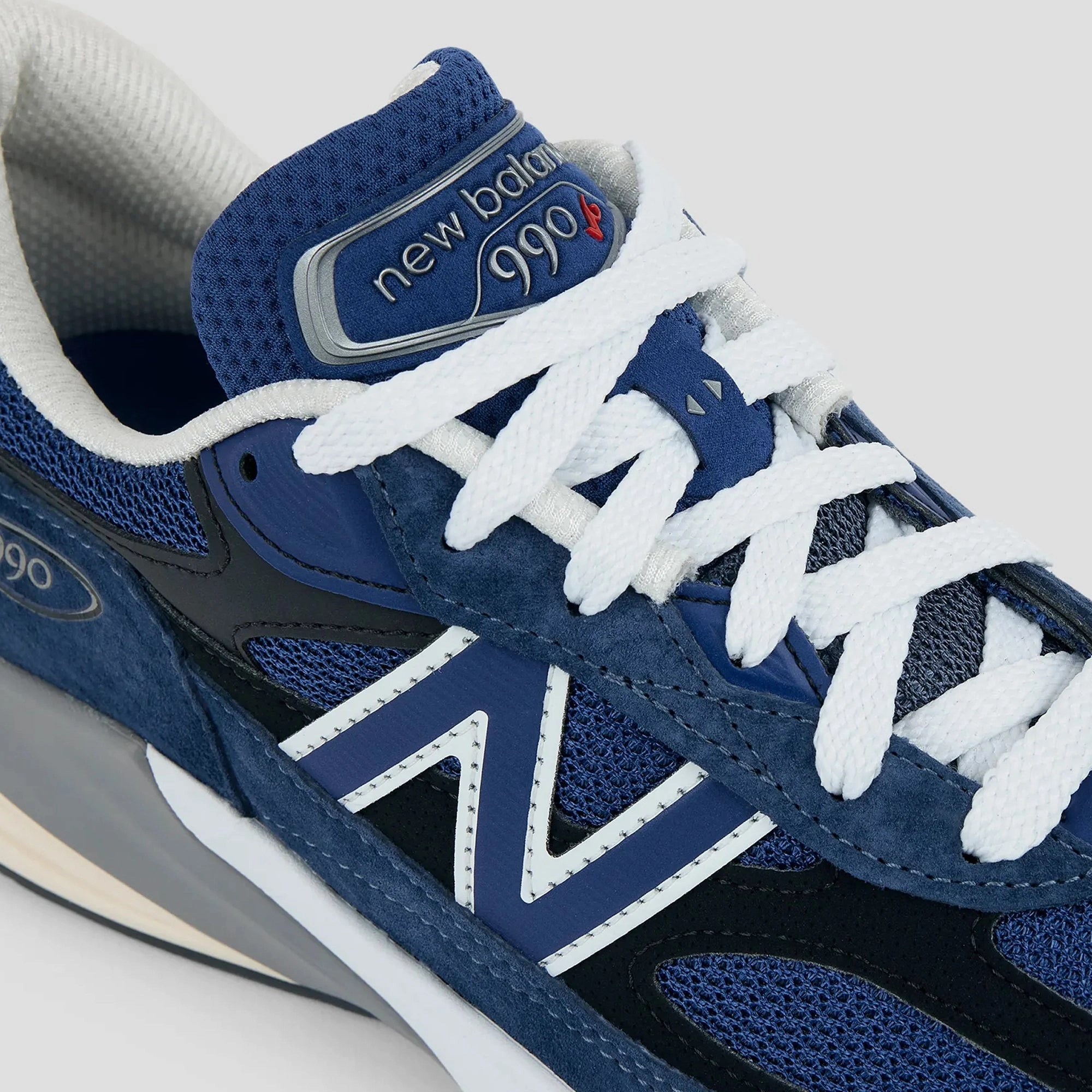 Step Ease Adaptive Lacing Mechanism New Balance Mens Made in USA 990v6 Shoes