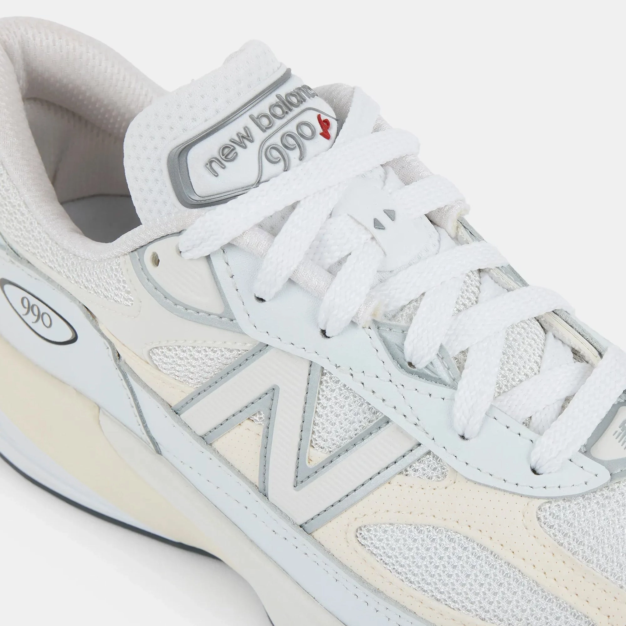 New Balance Mens Made in USA 990v6 Shoes Tpu Stability Frame Perforated Tongue Design