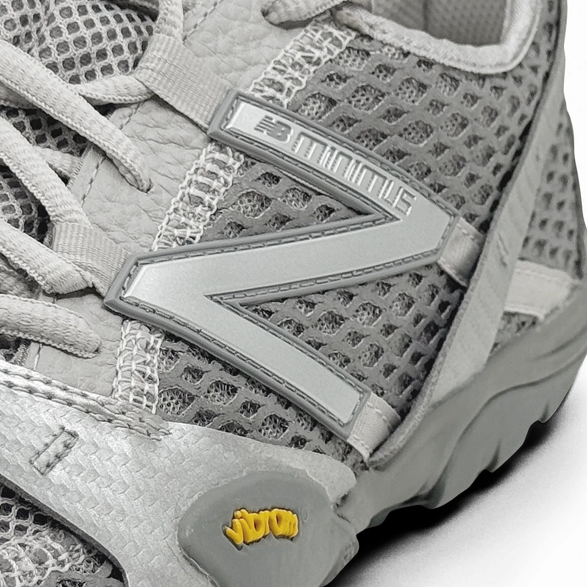 Durable Binding Bold colors New Balance Mens MT10 Shoes