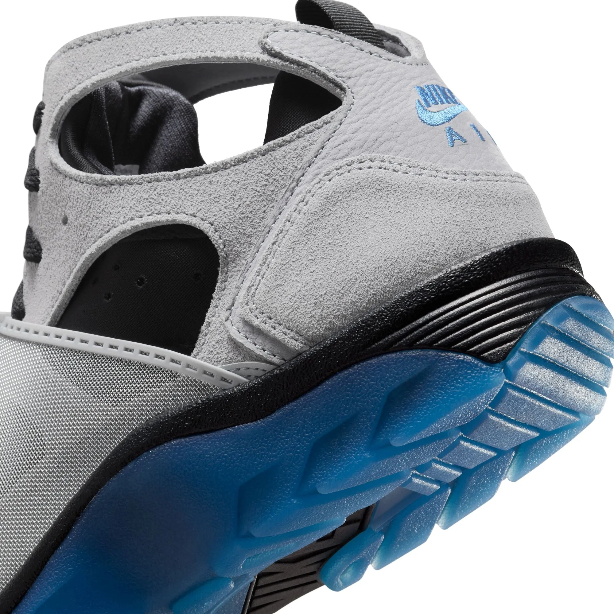 Nike Mens Air Trainer Huarache Shoes Foot Shape